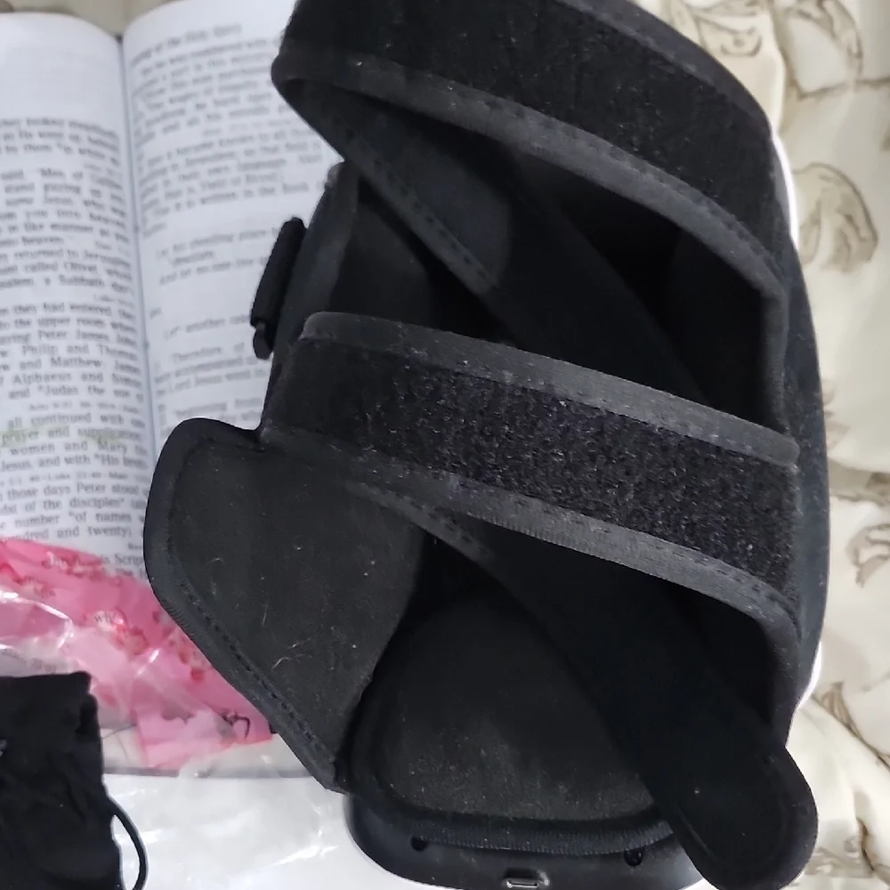 Wireless Knee Massager - Black